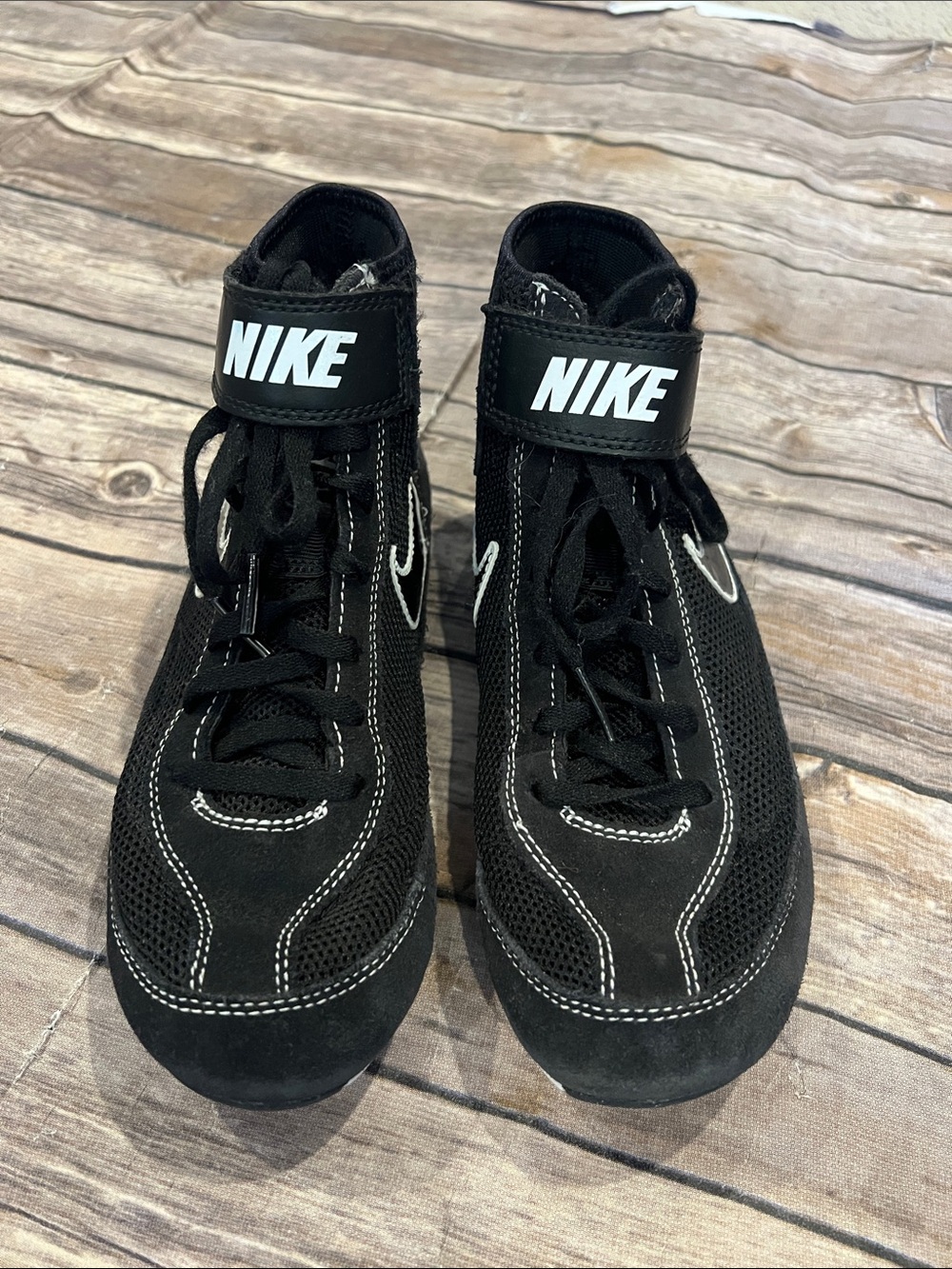 Nike Boys Wrestling Shoes Size 4.5Y